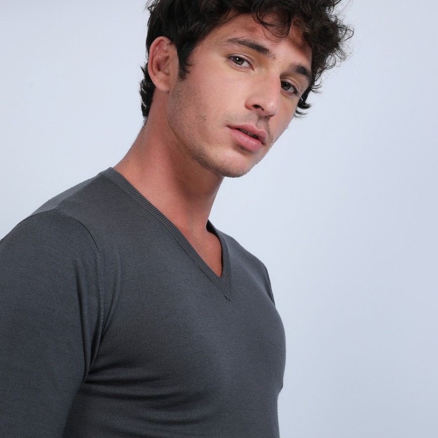 V-neck sweater with logo in merino wool - Elmo
