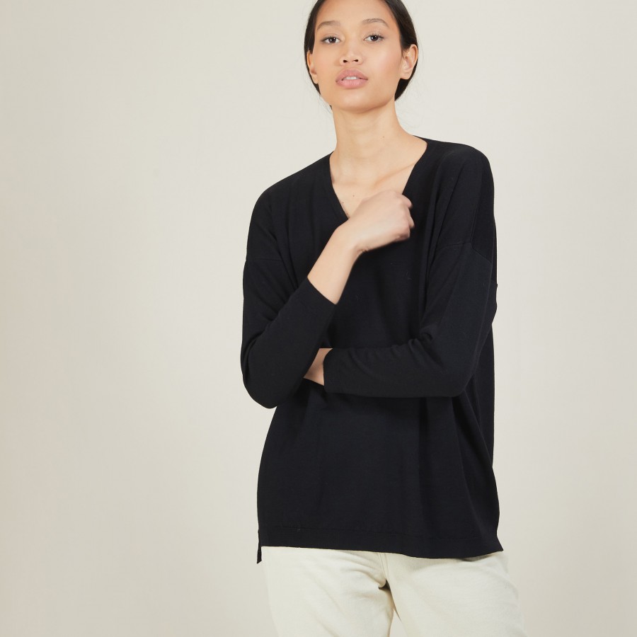 V-neck wool sweater - Bernice