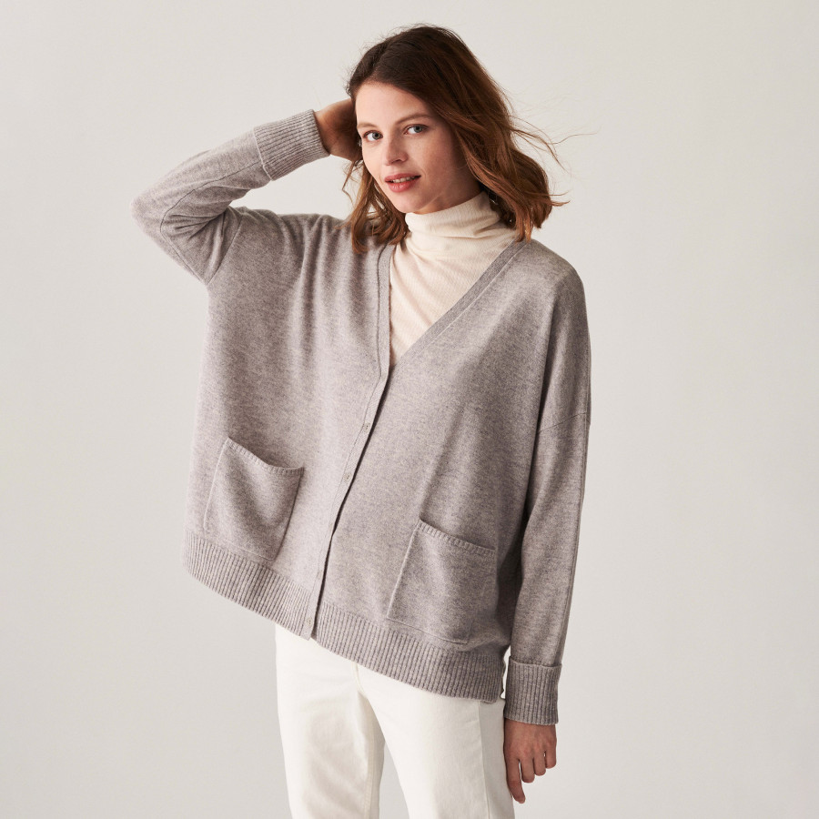 Cardigan col V boutonné à poches en cachemire - Achilla