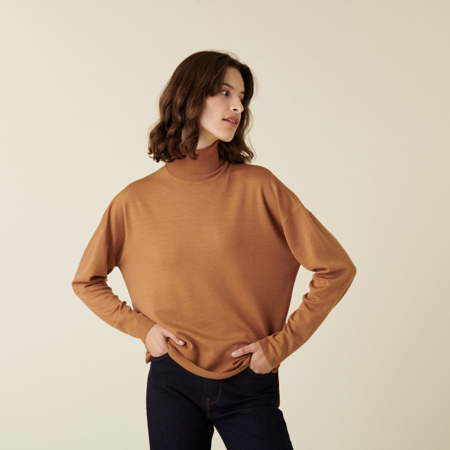 Turtleneck sweater with slits in merino wool - Amy