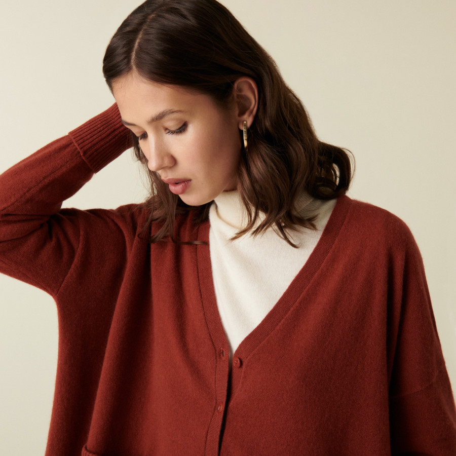 Cardigan col V boutonné à poches en cachemire - Achilla