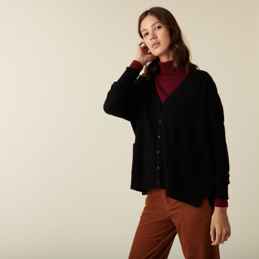 Cardigan col V boutonné à poches en cachemire - Achilla
