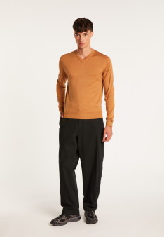 V-neck sweater with logo in merino wool - Elmo