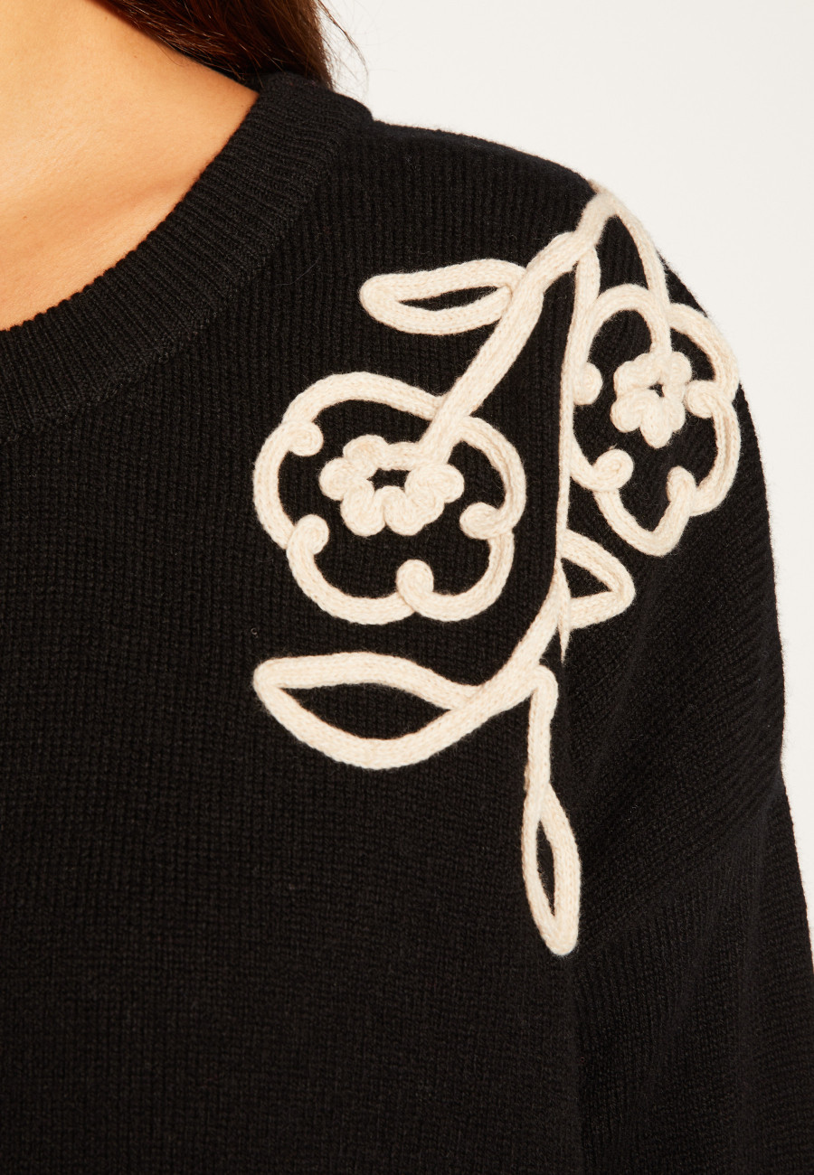 Embroidery sweater in wool and cashmere - Rachel