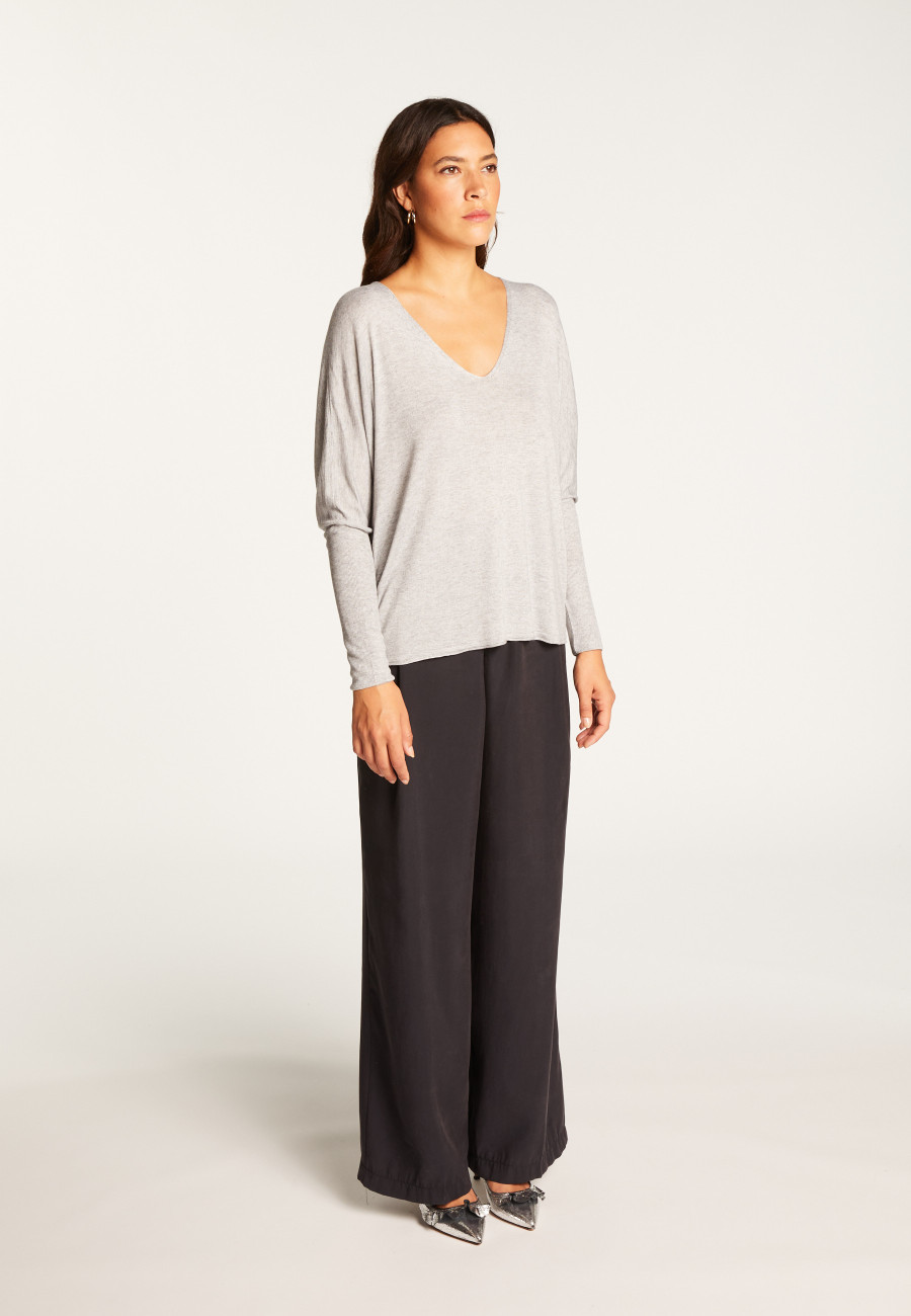 Oversized V-neck T-shirt in bamboo cashmere fiber - Rica