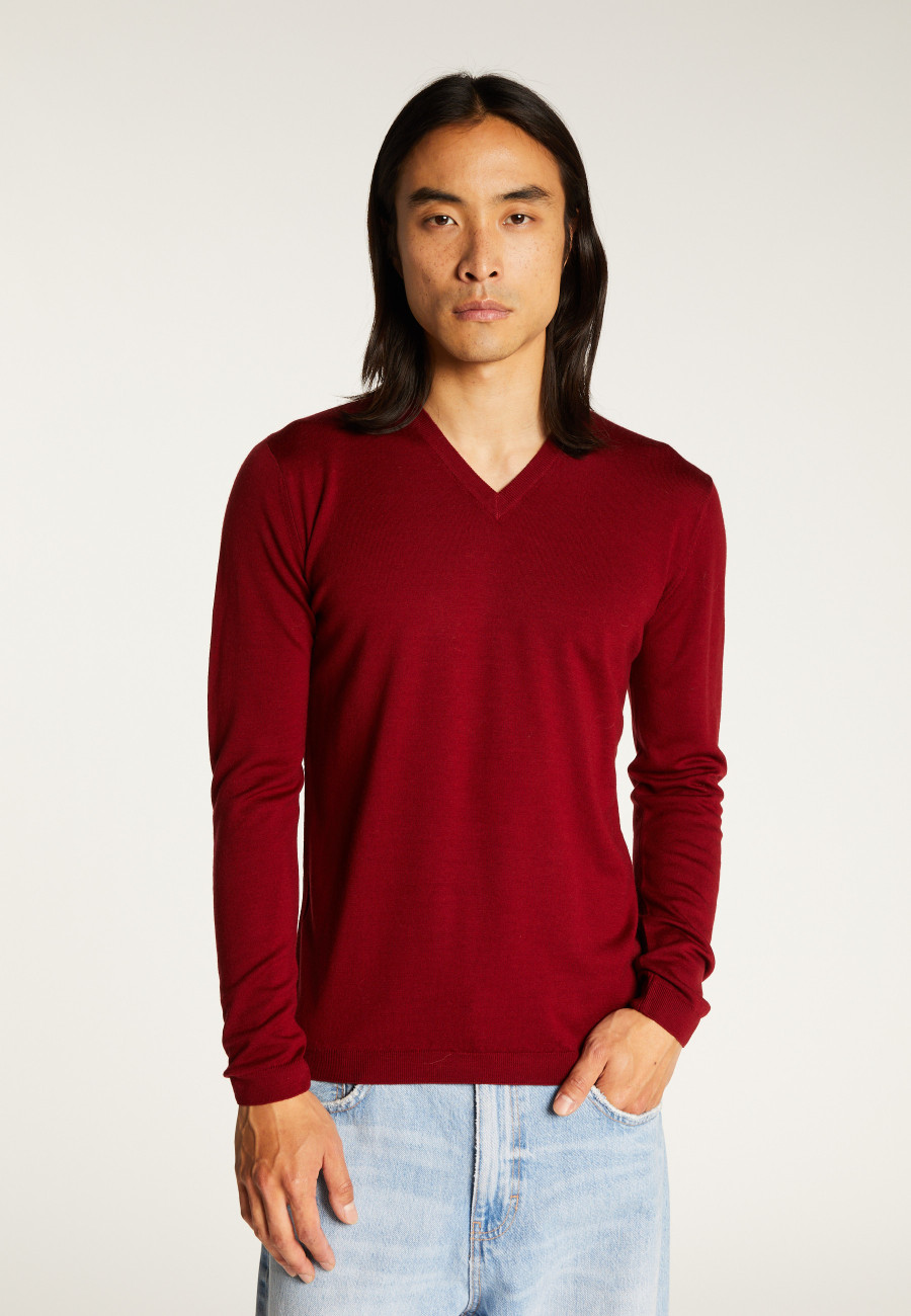 V-neck sweater with logo in merino wool - Elmo V-neck sweater with logo in merino wool - Elmo