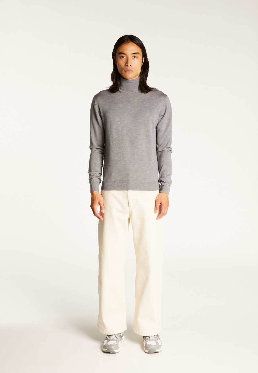 Turtleneck sweater with logo in merino wool - Enzo